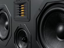 Load image into Gallery viewer, Airmotiv C1+ Center Channel Loudspeaker